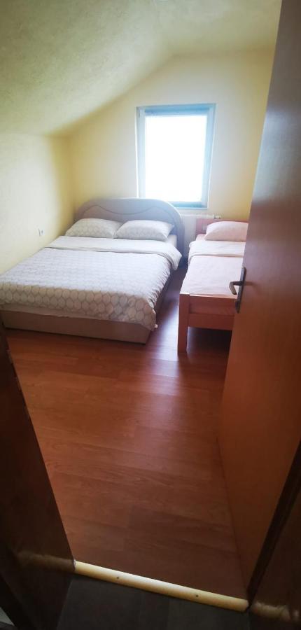 Apartmani Scit Prozor ภายนอก รูปภาพ