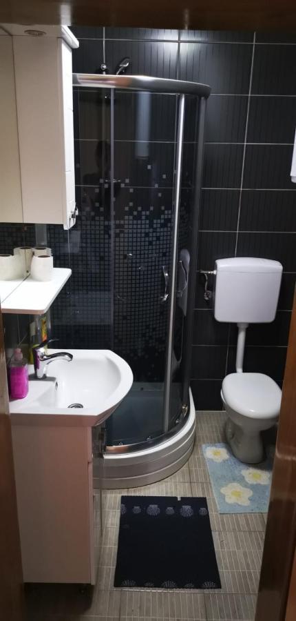 Apartmani Scit Prozor ภายนอก รูปภาพ